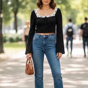 156. NWT! Dee Elly Long Sleeve Crop Sweater | Black and White | Medium